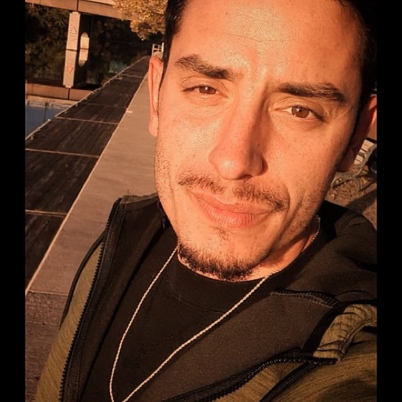 Meet your Posher, John - Picture 4 of 5